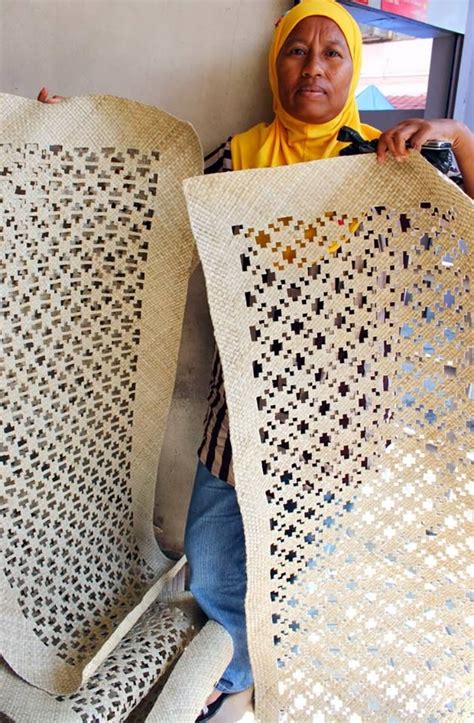 open weave pandanus diy